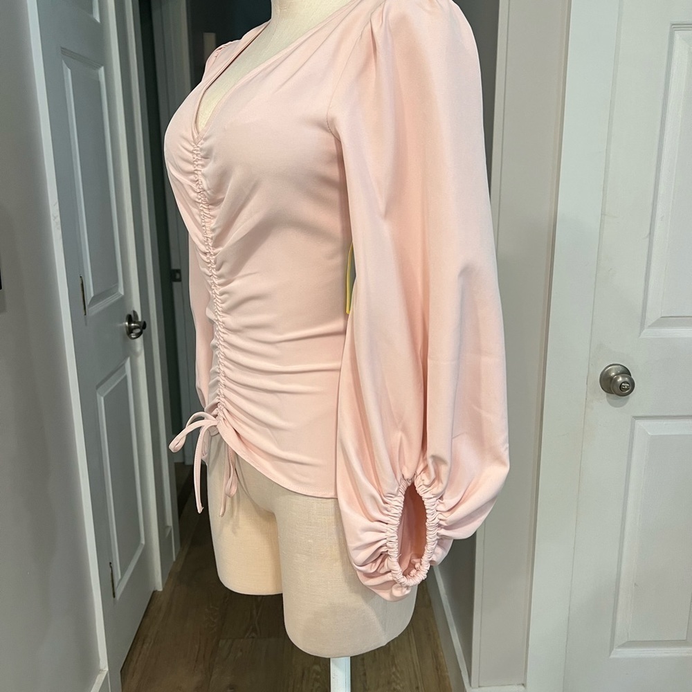 CECE blush fitted ruched in the middle blouse with oversized long sleeves - Picture 12 of 14